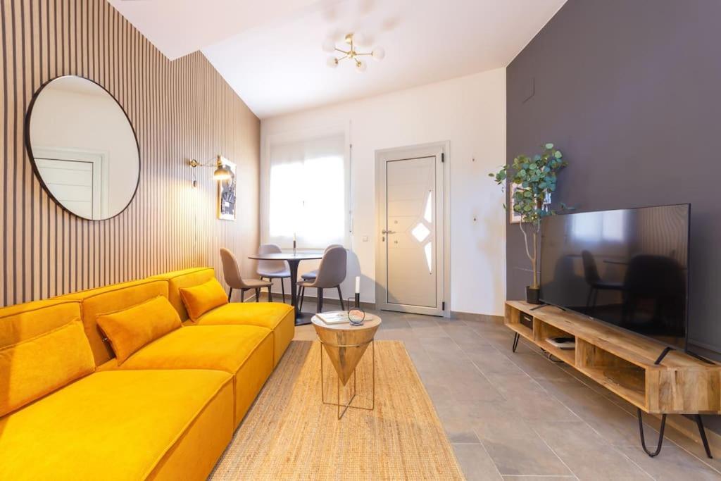 Ferienwohnung Duplex With Terrace Near Bcn Terrassa Exterior foto